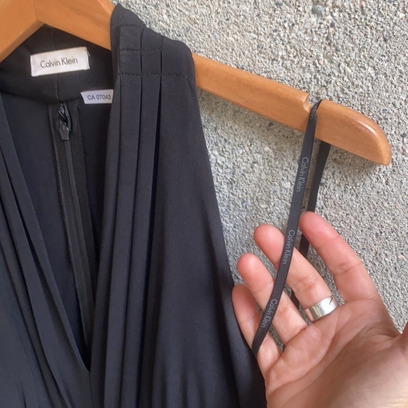 Calvin Klein LBD - Picture 7 of 9